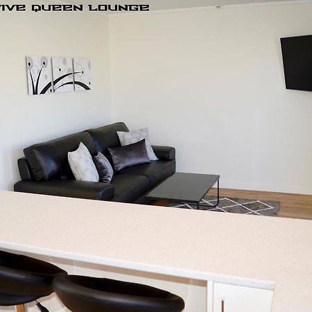 Paraparaumu Motel Екстер'єр фото