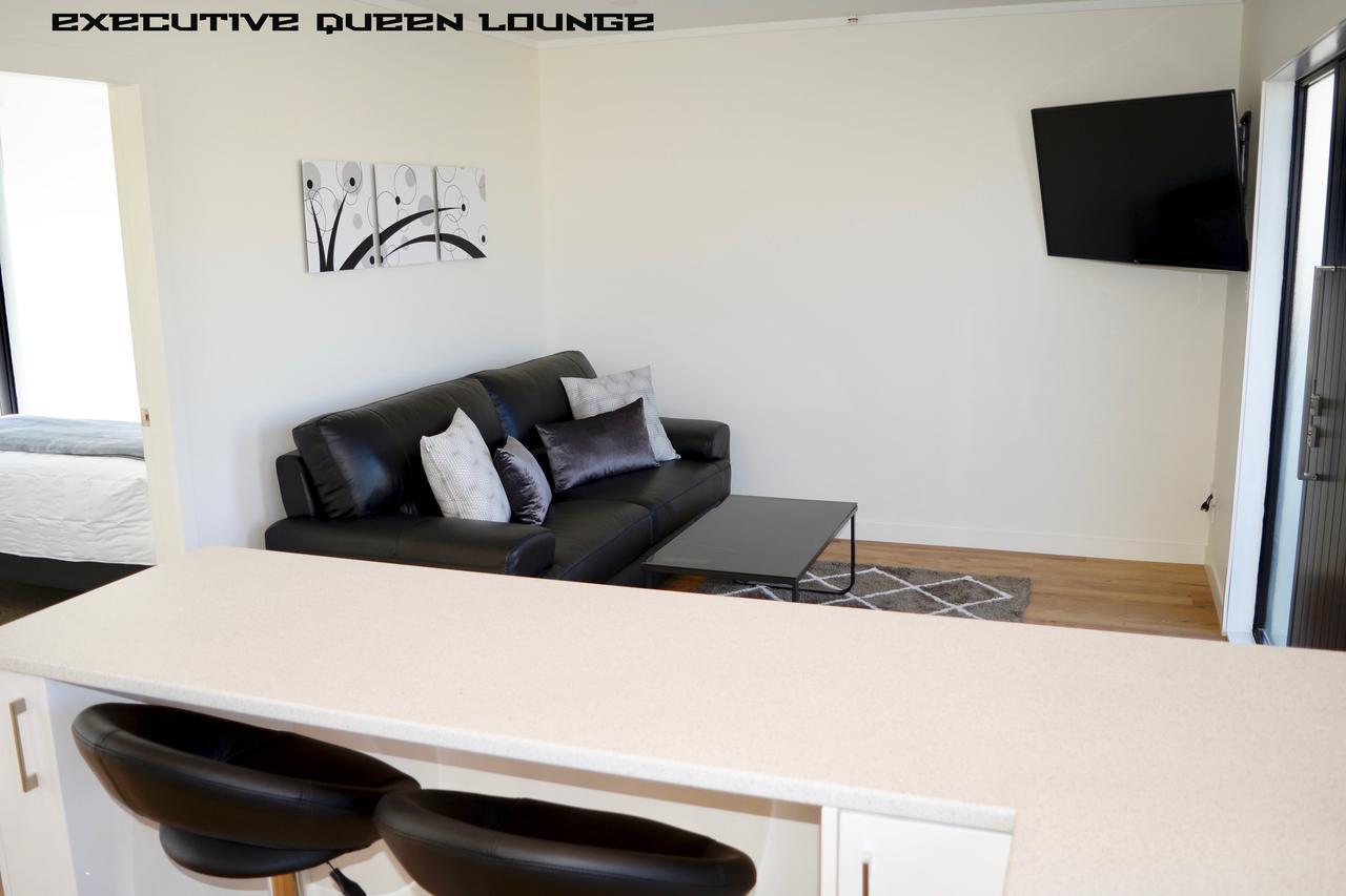 Paraparaumu Motel Екстер'єр фото